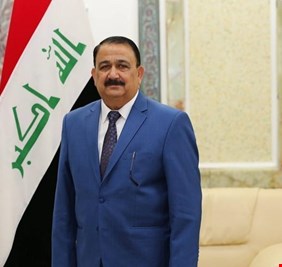 بتكليف من العبادي، وزير الدفاع العراقي يصل عمان في زيارة مهمة