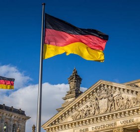 تطور هام في الموقف الأوربي.. ألمانيا توقف صادرات الأسلحة للدول المشاركة بحرب اليمن