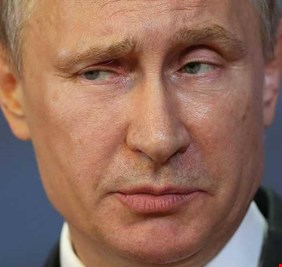 أسقف روسي يهاجم بوتن ويرفض التصويت له.. بسبب جثمان لينين