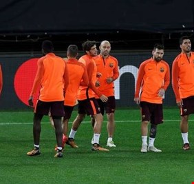 رسميا.. برشلونة يعلن رحيل أحد أعمدته