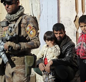 داعشي بين النازحين العائدين يقع بيد القوات الأمنية في قضاء عنه