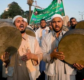 بعد سقوط داعش .. الجماعات الصوفية تعود لممارسة طقوسها في الفلوجة