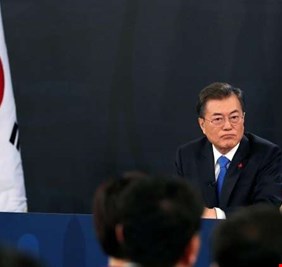 رئيس كوريا الجنوبية يلتقي الرئيس الشكلي لكوريا الشمالية