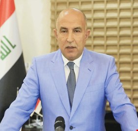 منعاً لإقالته .. محافظ نينوى يهدد بعض أعضاء مجلس المحافظة، ويصدر  أوامر قبض بحق بعضهم