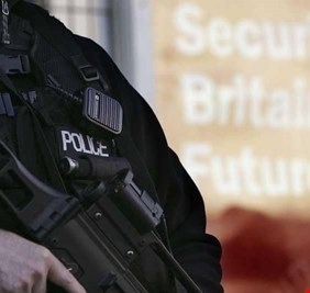 سكوتلانديارد: بريطانيا تواجه خطرا إرهابيا من اليمين المتطرف