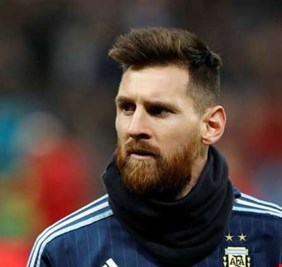 مدرب المنتخب الإيراني يطالب الفيفا بمنع ميسي من ممارسة كرة القدم!
