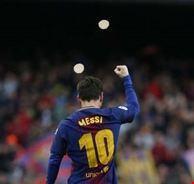 برشلونة يحسم القمة أمام أتلتيكو مدريد بفضل ميسي