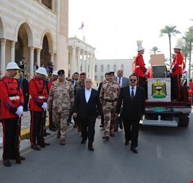 العبادي والحيالي يشاركان في تشييع الشهيد المرشدي