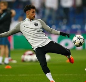 نيمار يقدم وعدًا مشروطًا لبرشلونة