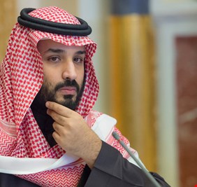 صحيفة خليجية: بن سلمان سيزور النجف ويلتقي السيستاني رغم الإعتراضات التي ستواجهه من مشايخ السعودية !