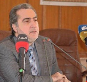 رغماً عن المتزمتين، الباحث الاسلامي علي المؤمن يمد جسراً في شارع المتنبي بين الإسلاميين والعلمانيين