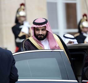 الضغوط المعارضة تنجح في تأجيل زيارة بن سلمان إلى بغداد، لما بعد الانتخابات، تمهيداً لإلغائها