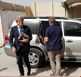 السفير الفرنسي يصل ذي قار .. فما هي اسباب هذه الزيارة المبهمة؟