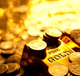 الذهب ينخفض مع انحسار المخاوف بشأن حرب تجارية