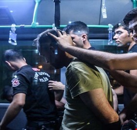 يد أردوغان تطال المعارضين في البلقان