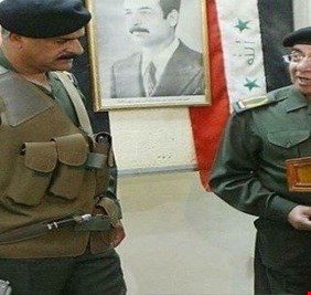 بالصور: ماذا يفعل وزير داخلية صدام حسين في السودان ؟