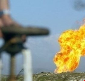 النفط : اكثر من 107 مليون برميل صادرات العراق لشهر اذار الماضي