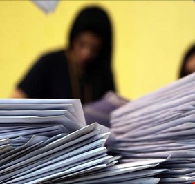 ضغوط سياسية ومذهبية تمارس على ناخبي الخارج لاسيما اللاجئين