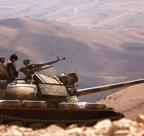 الجيش السوري يحشد قواته جنوب دمشق تمهيدا لهجوم ضد 