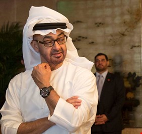 بسبب حماقات ولي عهد ابو ظبي، مصادر اوربية تشير الى استعدادات دبي للإنفصال عن دولة الأمارات