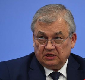 موفد روسي يبحث في طهران التهديدات الغربية بتوجيه ضربة إلى سوريا