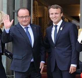 هولاند يحذر ماكرون: لا تنسى أن الفرنسيين بتروا رقبة ملكهم