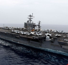 اسرائيل تبرر تأخر العملية العسكرية في سوريا بعدم توفر قوات بحرية وجوية امريكية في المنطقة !!