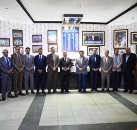 في زيارة للإتحاد، وزير الداخلية ينتصر للكرة العراقية، ويدعم حقوق اللاعبين ومطالب الإدارة