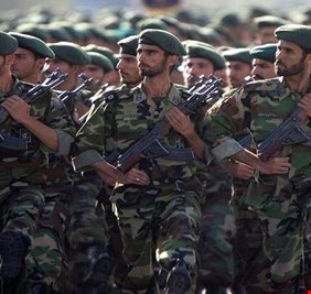 مصادر إسرائيلية تلمح إلى ضربة جديدة تستهدف 