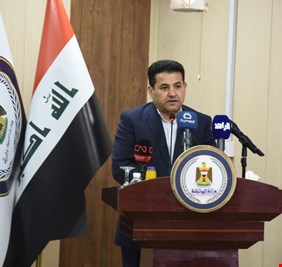 لاول مرة .. وزير الداخلية العراقي يتسلم من زميله الكويتي ستة سجناء عراقيين !