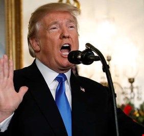 ترامب: نتطلع لنقل سفارتنا في إسرائيل إلى القدس خلال الشهر المقبل