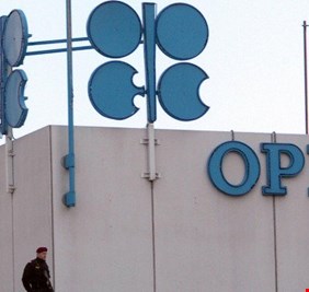 اسعار نفط اوبك تسجل اكثر من 70 دولار للبرميل الواحد