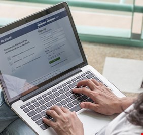 كيف يتتبع فيسبوك تحركاتك.. هذه الحقيقة والإشاعات والحلول