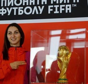 كأس العالم تعود إلى روسيا بعد أطول جولة في التاريخ