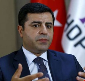 زعيم كردي مسجون ينوي الترشح للانتخابات الرئاسية التركية