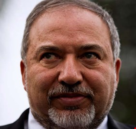 ليبرمان بشأن الحرب مع إيران: أي ثمن ندفعه حاليا أقل بكثير مما سندفعه مستقبلا