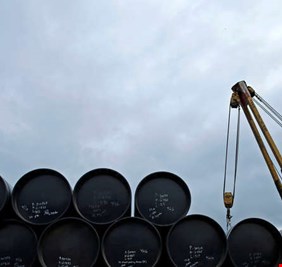 النفط عند أعلى مستوياته منذ أواخر 2014 متأثرا بانسحاب واشنطن من الاتفاق النووي الإيراني