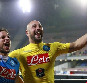 نجم بلجيكا يسأل إسبانياً: كيف نفوز بكأس العالم؟
