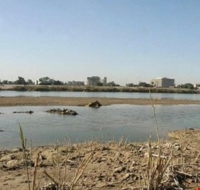 الحكومة العراقية تعلن بأن مشكلة المياه ستحل بعد (سنة ونصف)!!