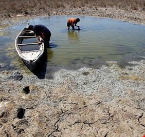 لجنة المياه النيابية تعلق على 