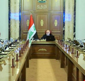 مجلس الوزراء يمنع سفر المفوضين من دون موافقة العبادي شخصياً !