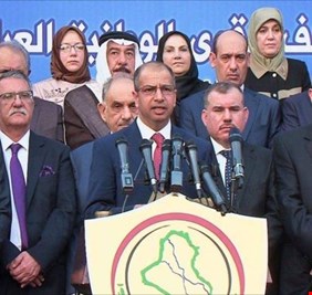 صحيفة: السنة مع العبادي لولاية ثانية بهدف تثبيت حصصهم من المناصب، والشيعة مختلفون حوله