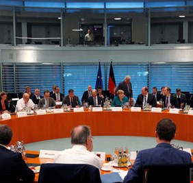 ميركل: ألمانيا لن تتخذ قرارات منفردة بشأن المهاجرين