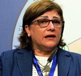 العبايجي تتحدث عن سياسيين (قذرين) يهددون ضحاياهم من النساء بكشف ما فعلوه معهم !