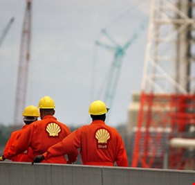 شل تسلم حقل مجنون النفطي بالكامل للحكومة العراقية