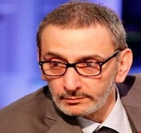 زياد الرحباني يحكي ما فعله به البيانو وعن زواجه من صحفية!