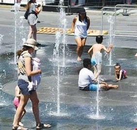 17 قتيلا ضحية الحر في كندا