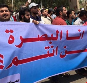 البصرة الساخنة تطلق شرارة الاحتجاجات ومحاولات لاقتحام مجنون