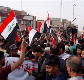 حرارة تظاهرات البصرة تبدأ بالانخفاض ورفع لحظر التجوال