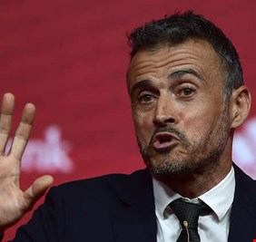 لويس إنريكه لن يقوم بثورة في صفوف منتخب إسبانيا
